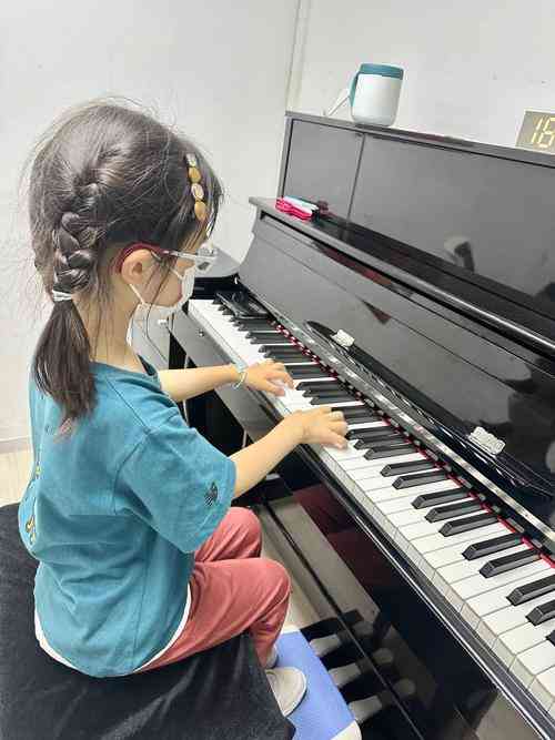 车尔尼599钢琴初级教程（2000）下载｜基础训练与启蒙教材