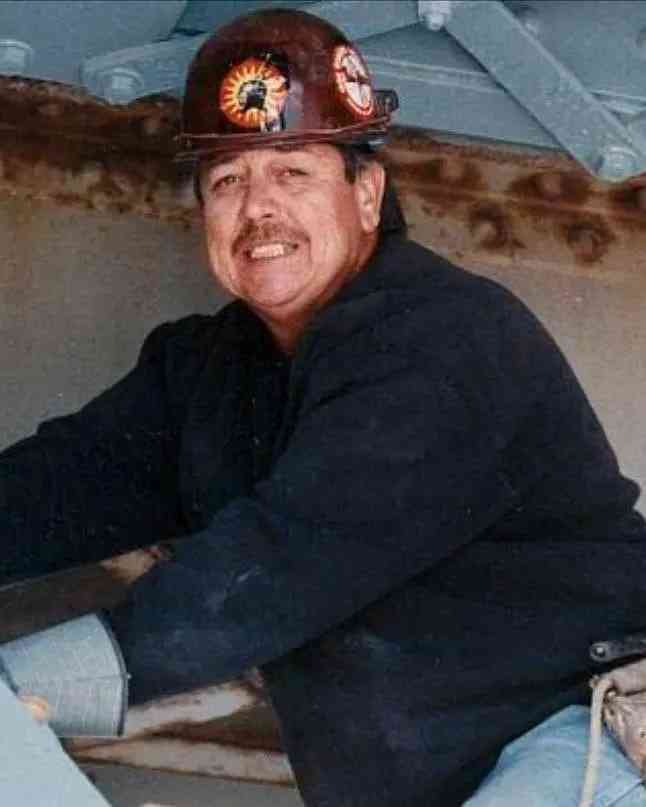 《Spudwrench》免费高清无广告在线播放|记录·加拿大·1998